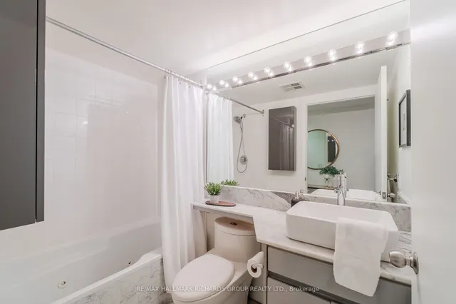 Additional property image - 50 Lombard St Unit 804
