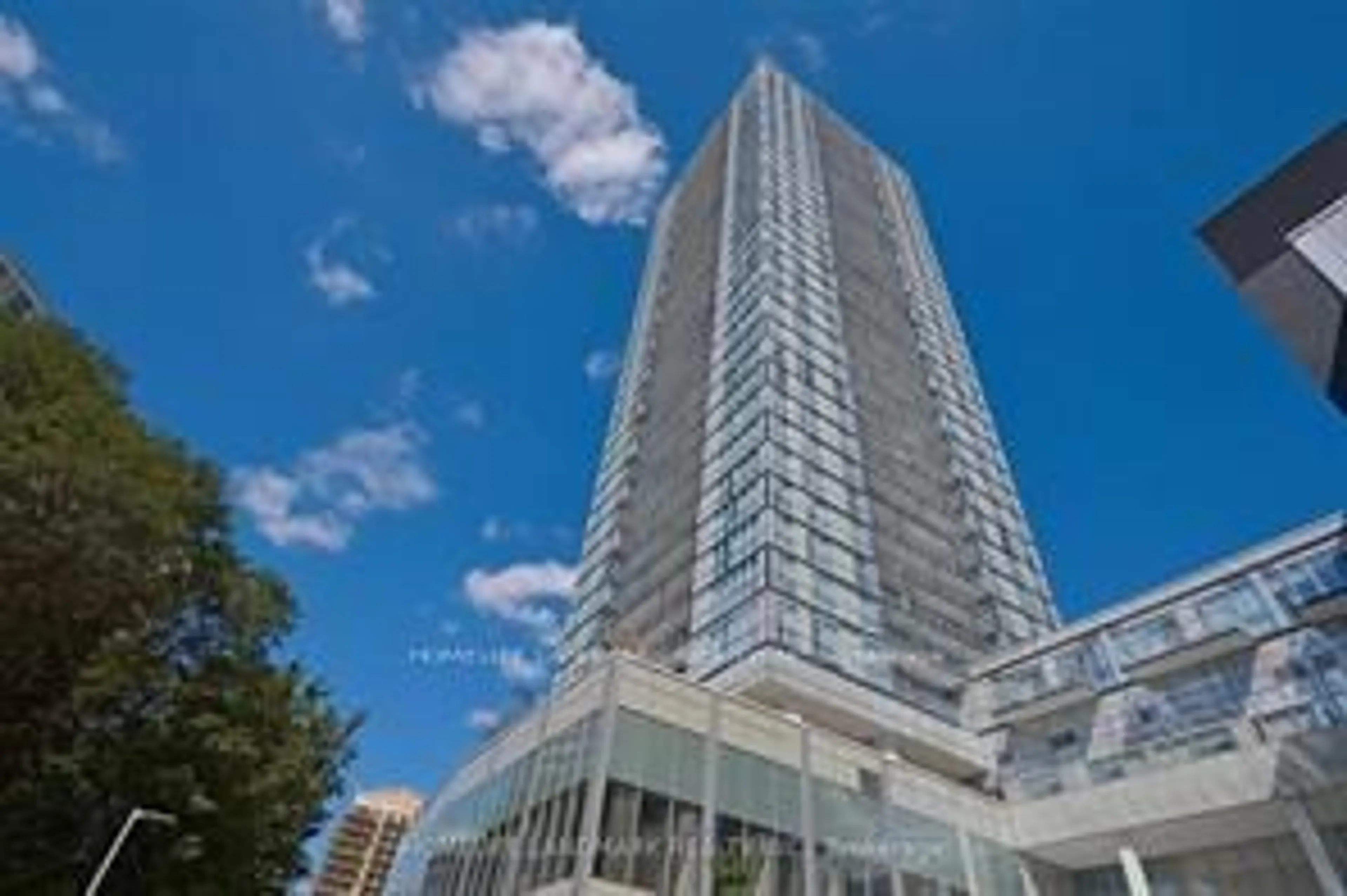 Indoor foyer for 5180 Yonge St #1801, Toronto Ontario M2N 5P6