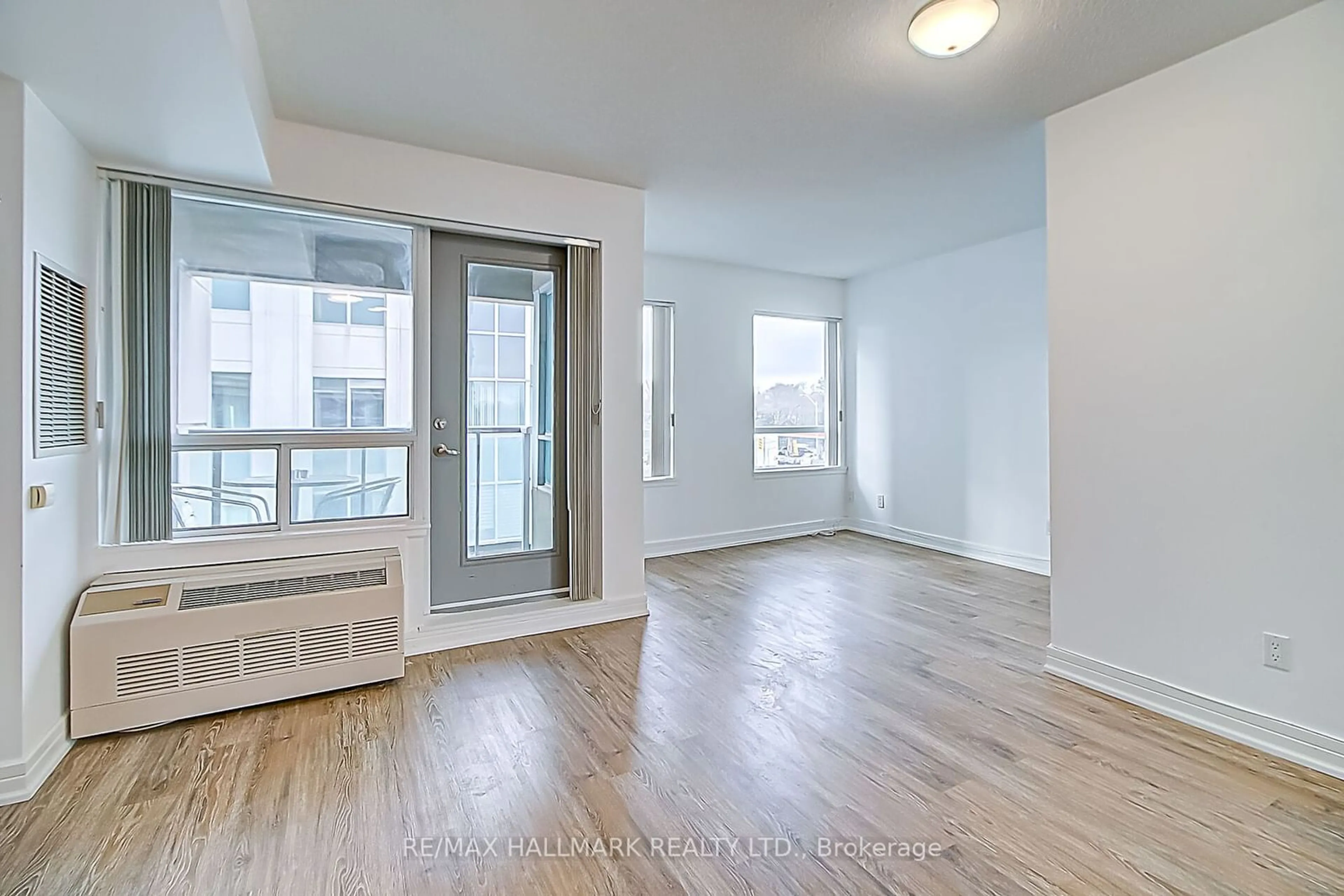 A pic of a room for 19 Avondale Ave #406, Toronto Ontario M2N 0A6