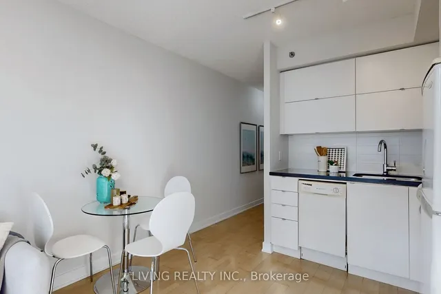 Additional property image - 21 Nelson St Unit 605