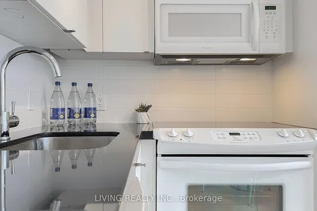 Additional property image - 21 Nelson St Unit 605