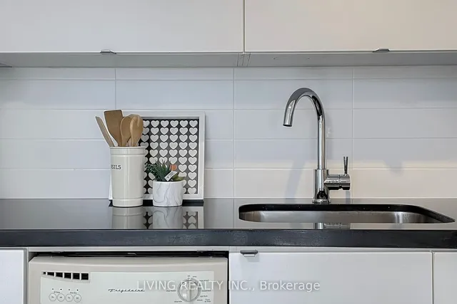 Additional property image - 21 Nelson St Unit 605
