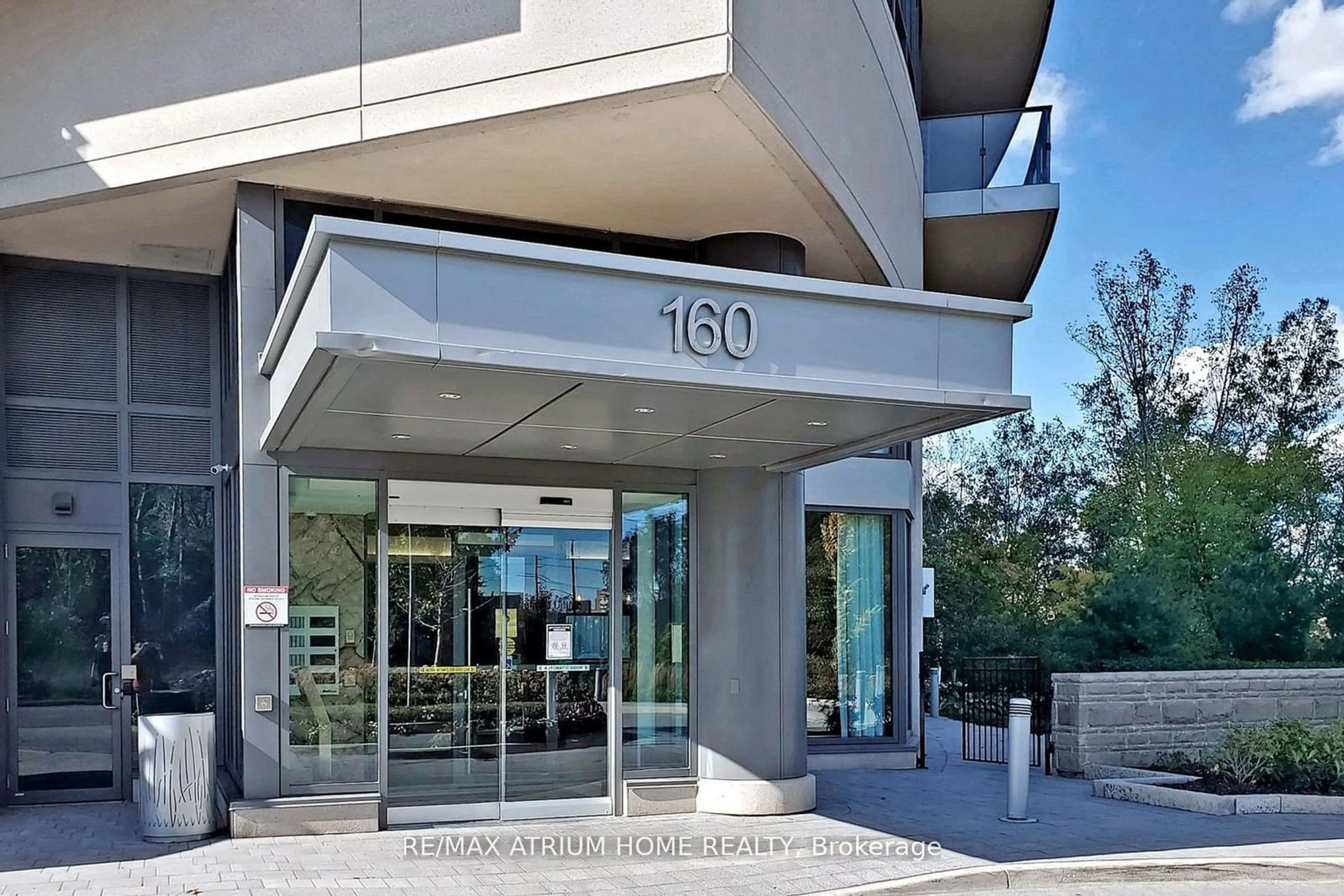 Indoor foyer for 160 Vanderhoof Ave #1018, Toronto Ontario M4G 0B7