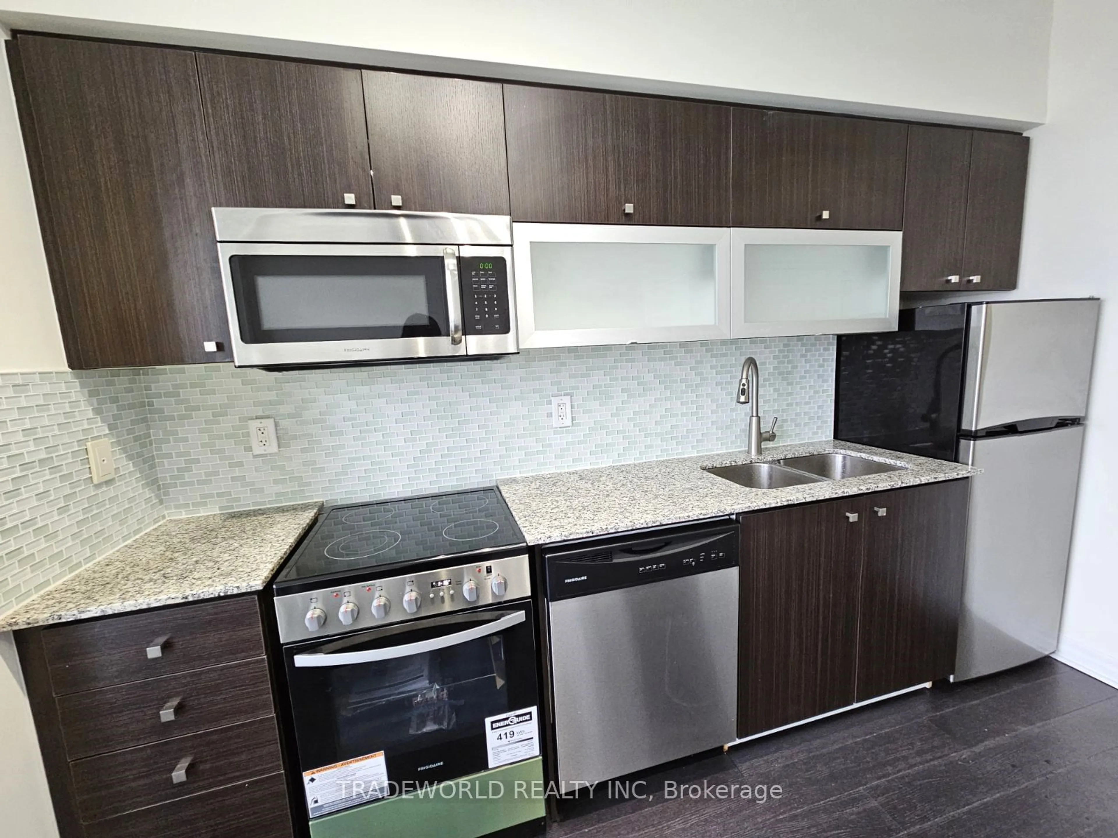 Standard kitchen, unknown for 2015 Sheppard Ave #Ph7, Toronto Ontario M2J 0B3