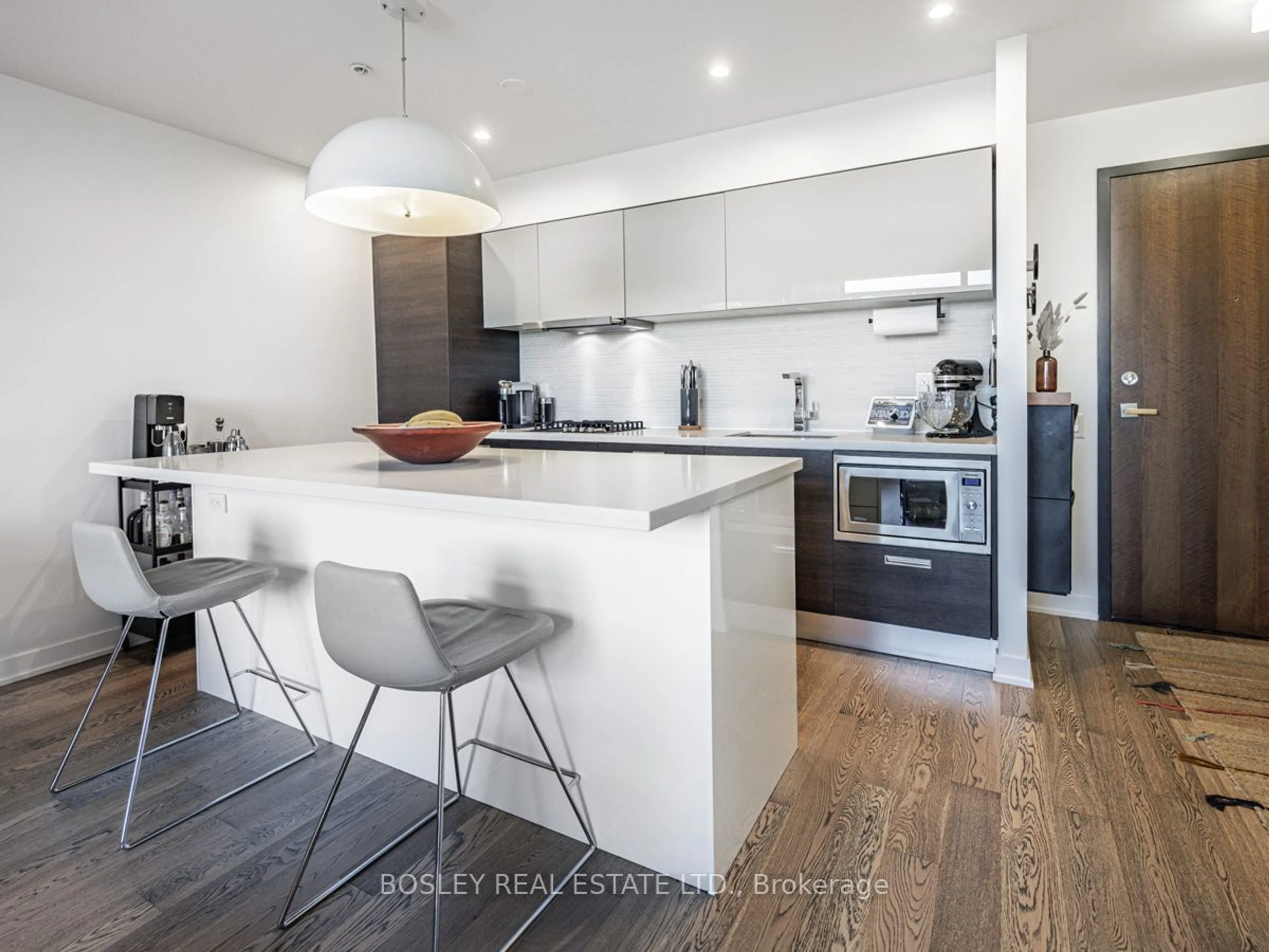 Contemporary kitchen, unknown for 1239 Dundas St #703, Toronto Ontario M6J 1X6