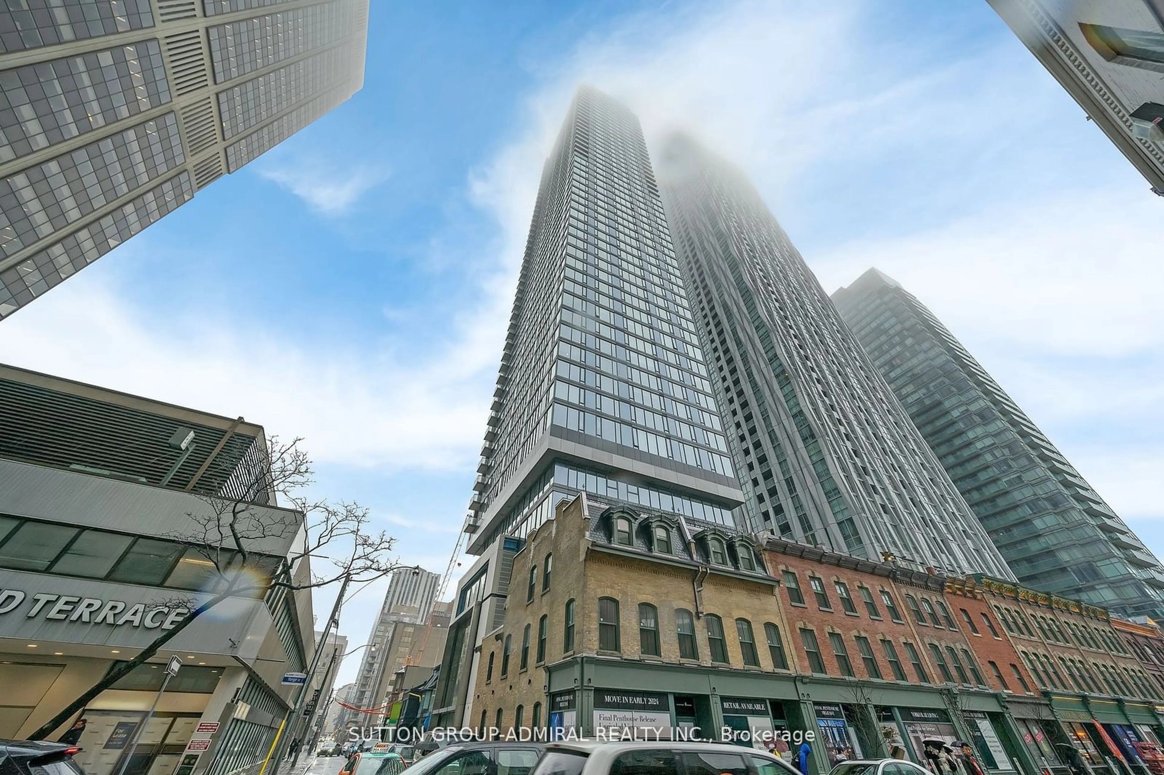 Unknown for 8 Cumberland St #1706, Toronto Ontario M4W 1J5