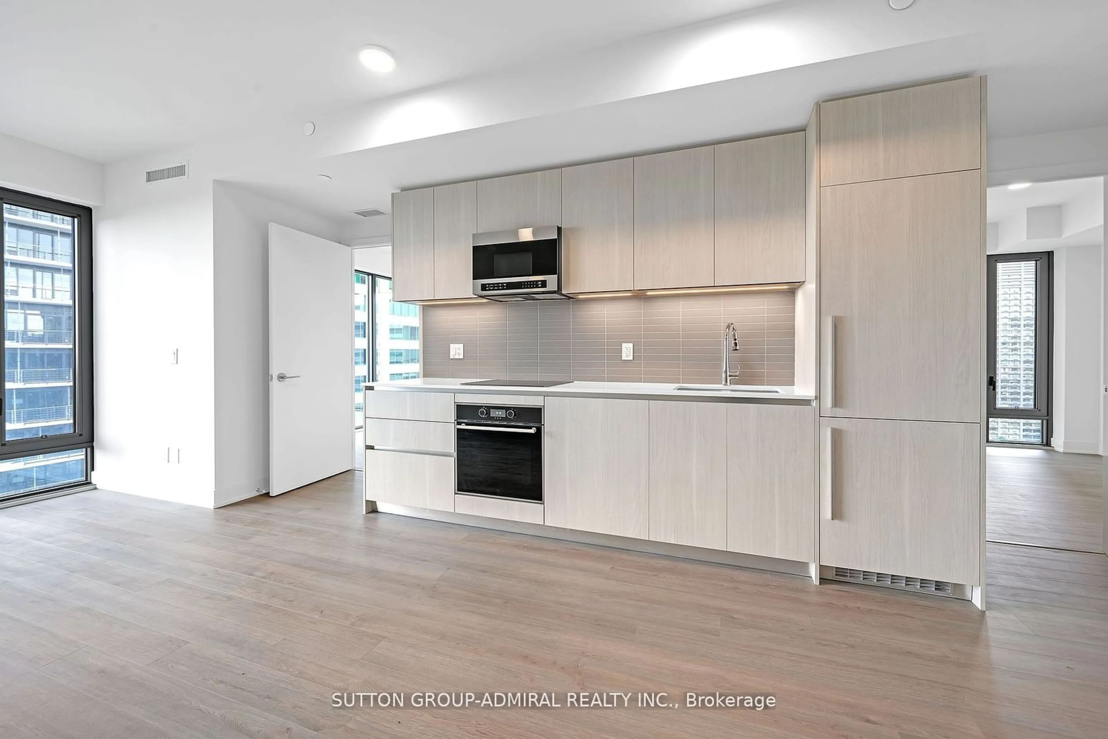 Open concept kitchen, unknown for 8 Cumberland St #1706, Toronto Ontario M4W 1J5