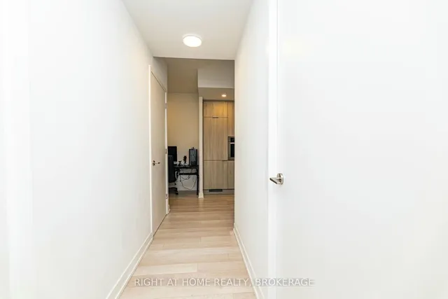 Additional image 24 of 39 Roehampton Ave Unit 1301