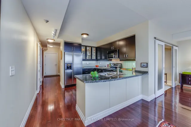 Additional property image - 168 King St Unit PH1605