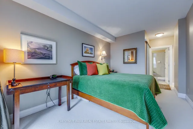 Additional property image - 168 King St Unit PH1605