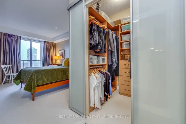 Additional property image - 168 King St Unit PH1605