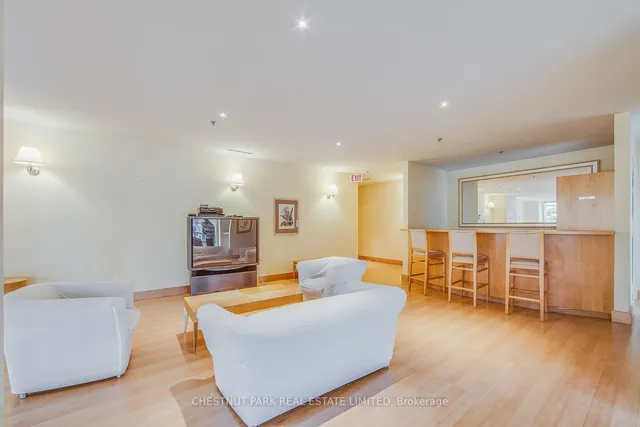 Additional property image - 168 King St Unit PH1605