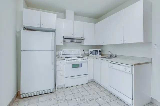 Additional property image - 168 King St Unit PH1605