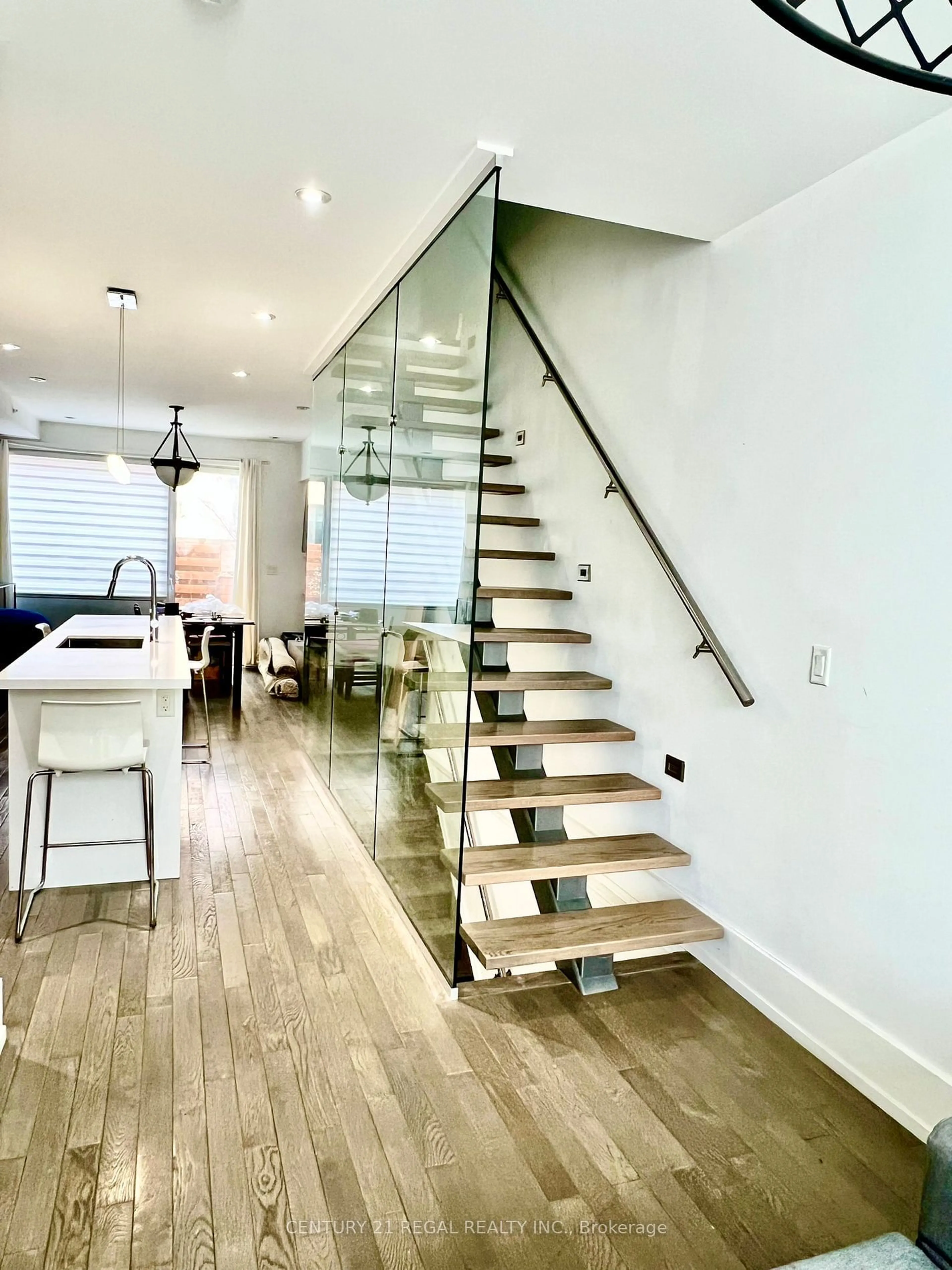 Stairs for 50 Havelock St #19, Toronto Ontario M6H 0C4