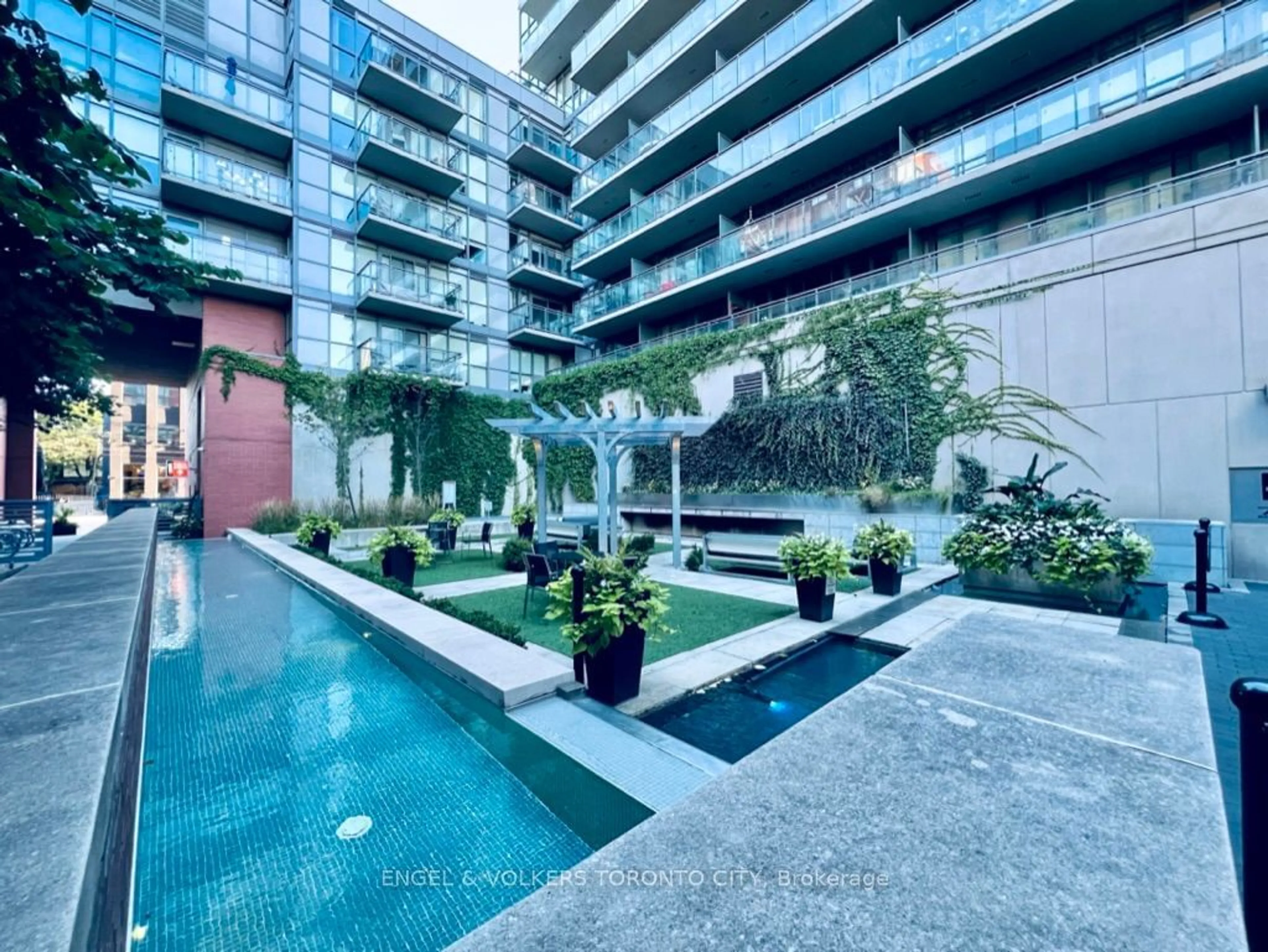 Pool for 78 Tecumseth St #1112, Toronto Ontario M5V 0A9