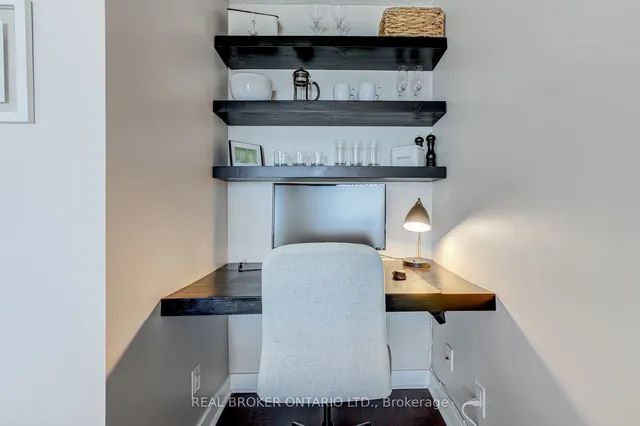 Additional property image - 320 Richmond St Unit 1516