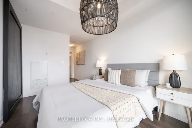 Additional property image - 297 College St Unit 1602