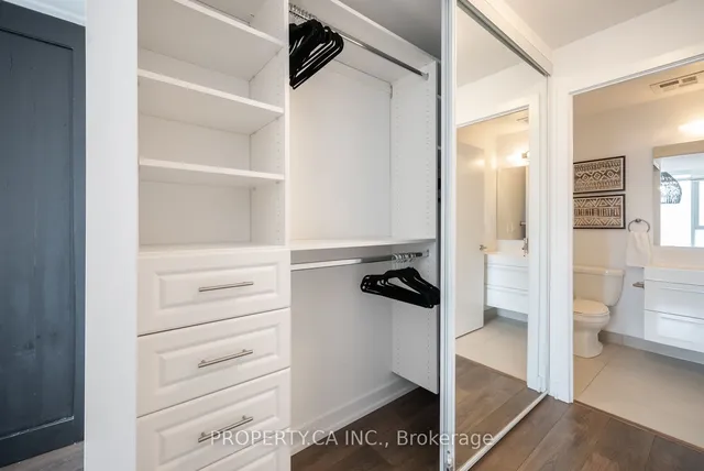 Additional property image - 297 College St Unit 1602