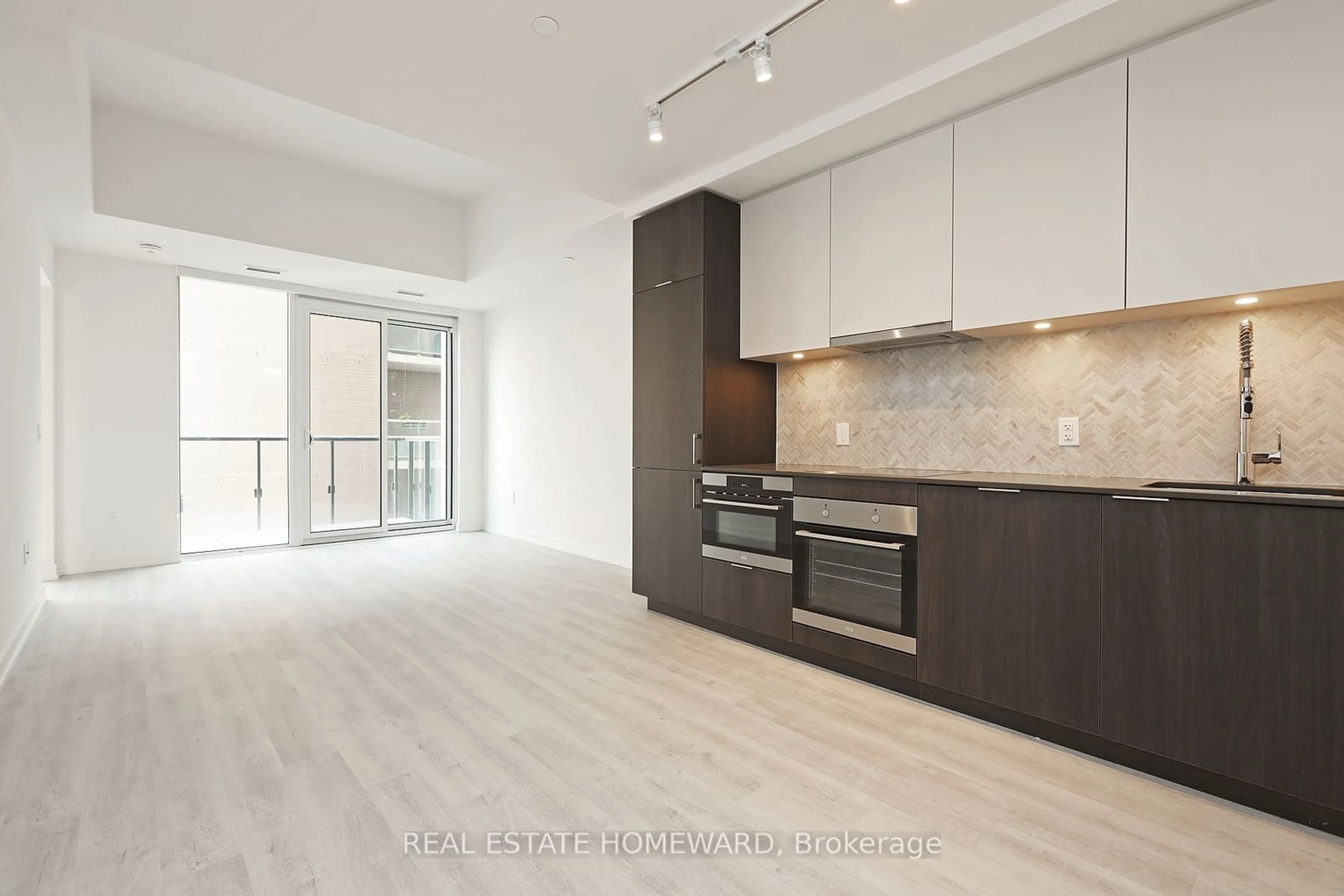 Open concept kitchen, unknown for 158 Front St #706, Toronto Ontario M5A 1E5