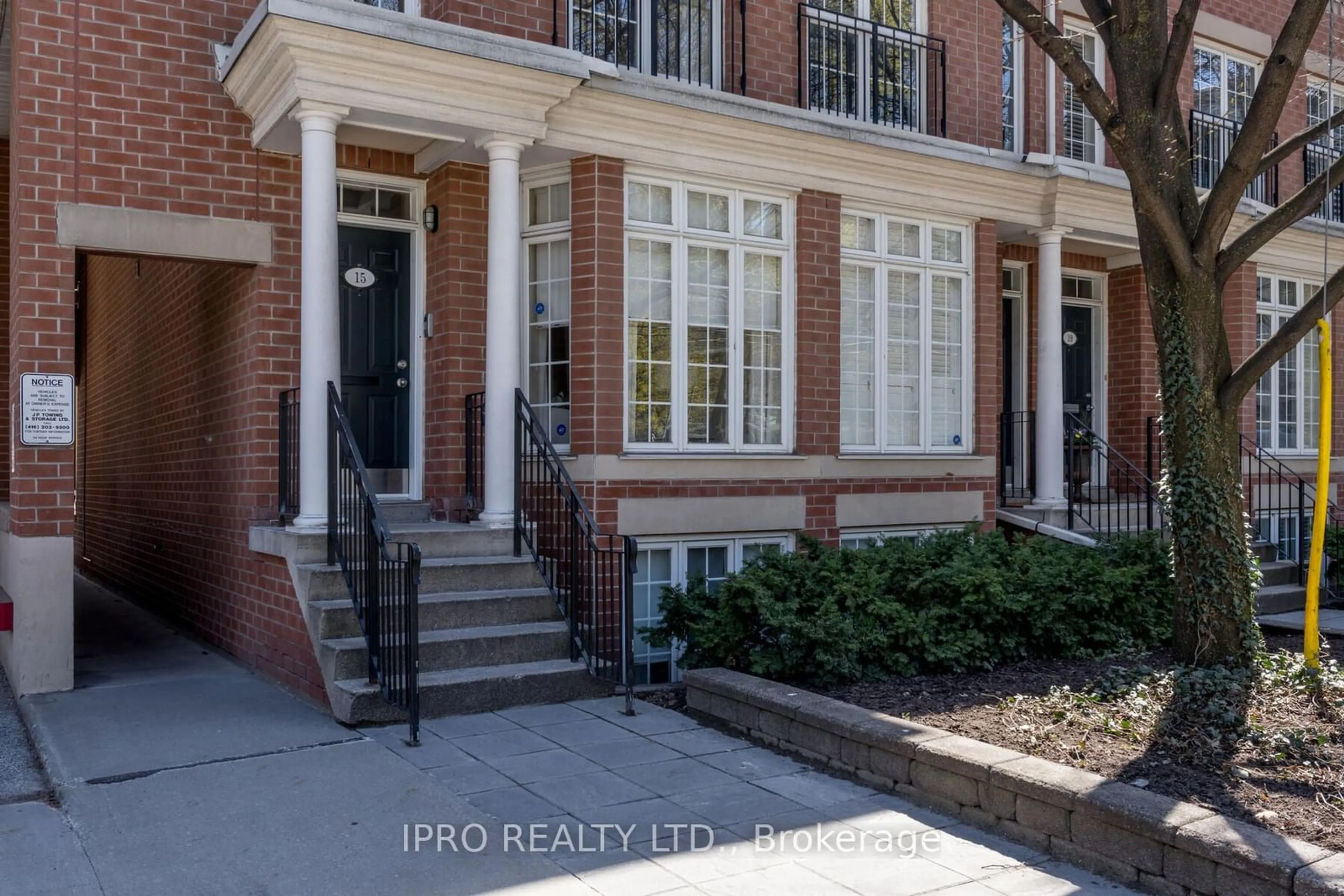 Home with brick exterior material, street for 15 niagara St, Toronto Ontario M5V 1C2