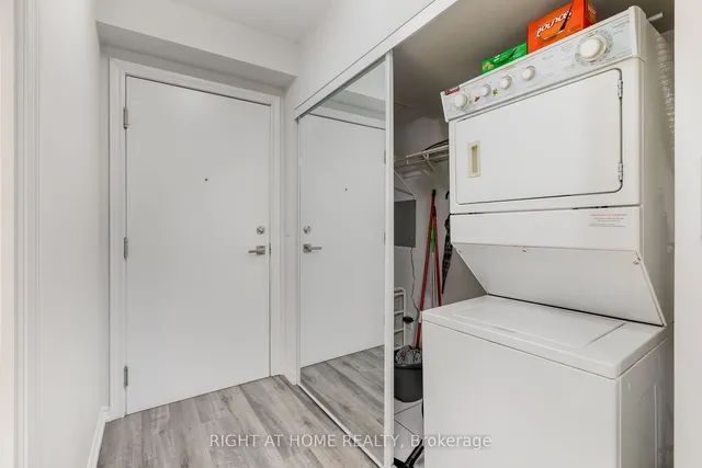 Additional image 7 of 250 Wellington St Unit 1537