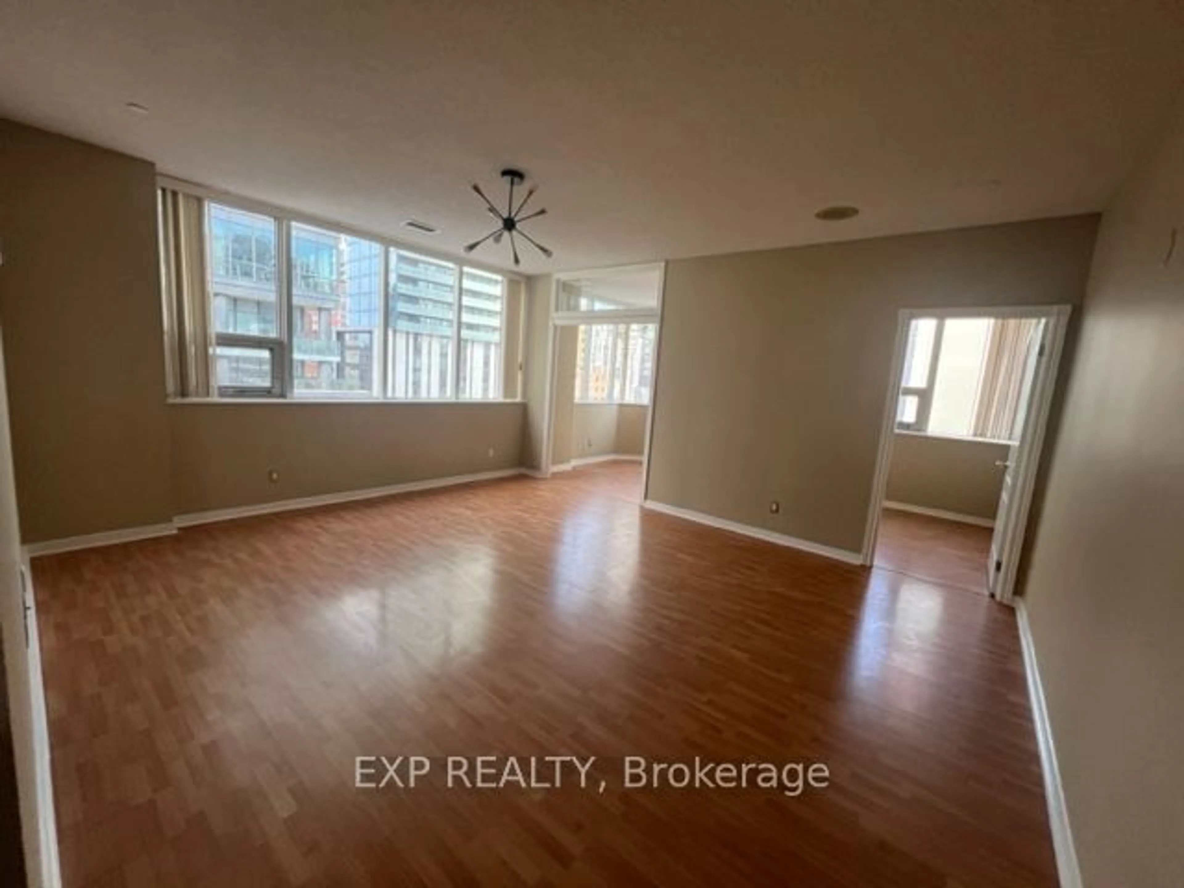 A pic of a room for 393 King St #501, Toronto Ontario M5V 3G8