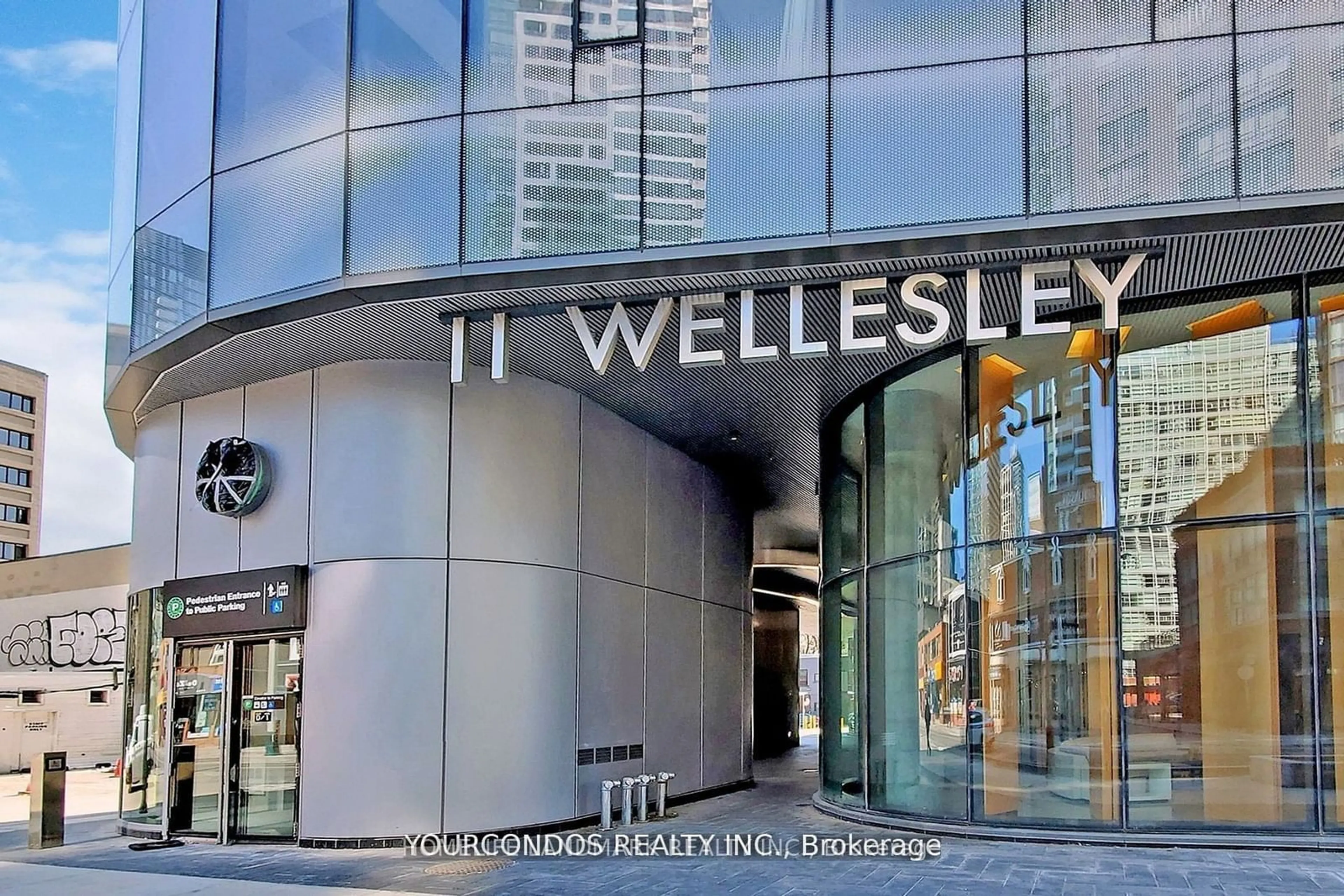 Lobby for 11 Wellesley St #4213, Toronto Ontario M4Y 0G4