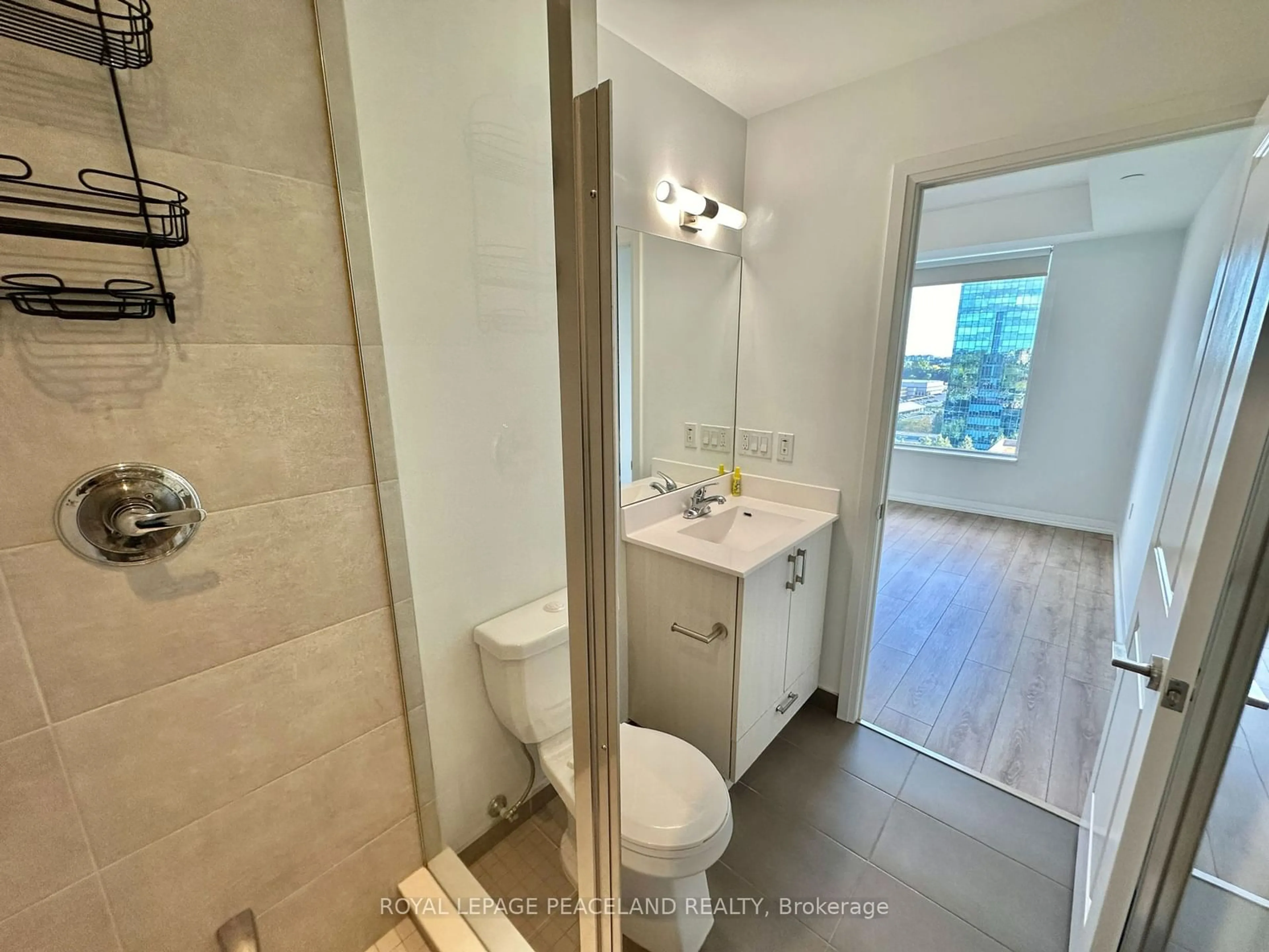 Standard bathroom, ceramic/tile floor for 60 Ann O'reilly Rd #1361, Toronto Ontario M2J 0C9