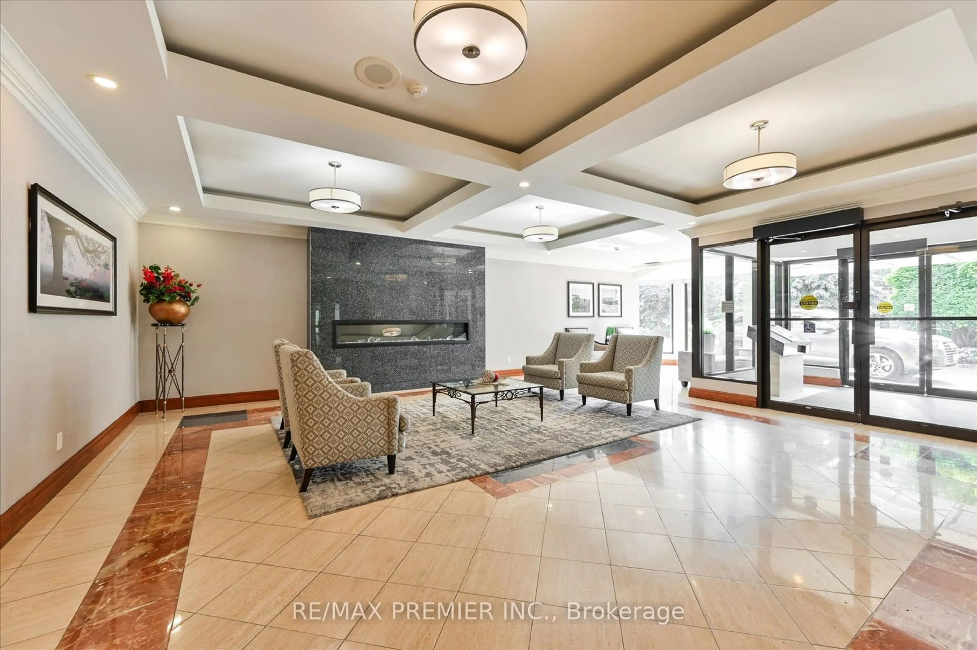 Indoor foyer for 268 Ridley Blvd #1711, Toronto Ontario M5M 4N3