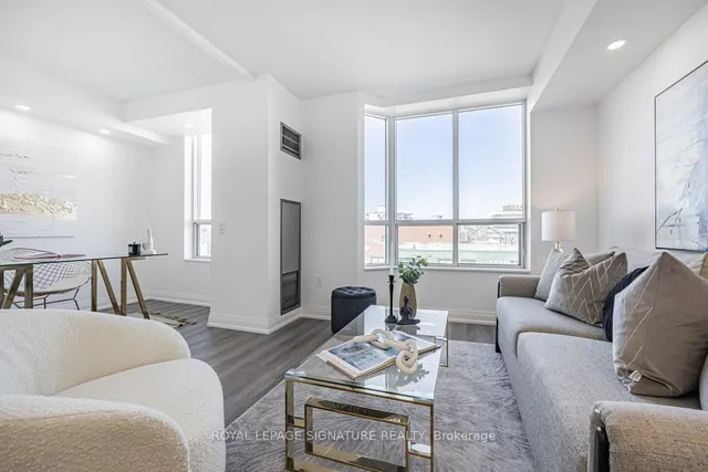 Additional property image - 284 Bloor St Unit 1005
