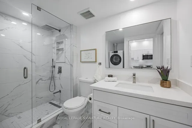Additional property image - 284 Bloor St Unit 1005