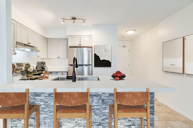 Additional property image - 219 Fort York Blvd Unit 1204