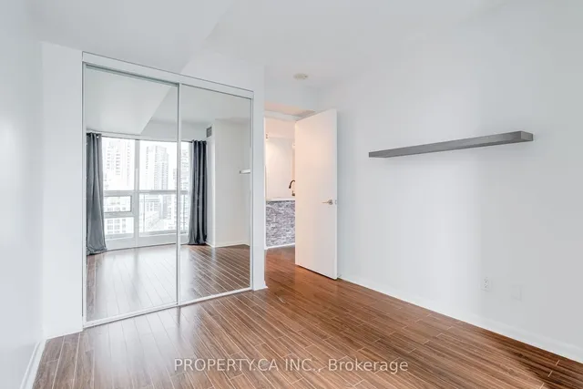 Additional property image - 219 Fort York Blvd Unit 1204