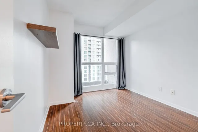 Additional property image - 219 Fort York Blvd Unit 1204