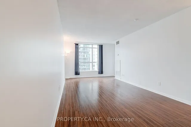 Additional property image - 219 Fort York Blvd Unit 1204