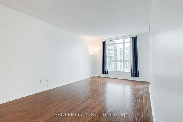 Additional property image - 219 Fort York Blvd Unit 1204