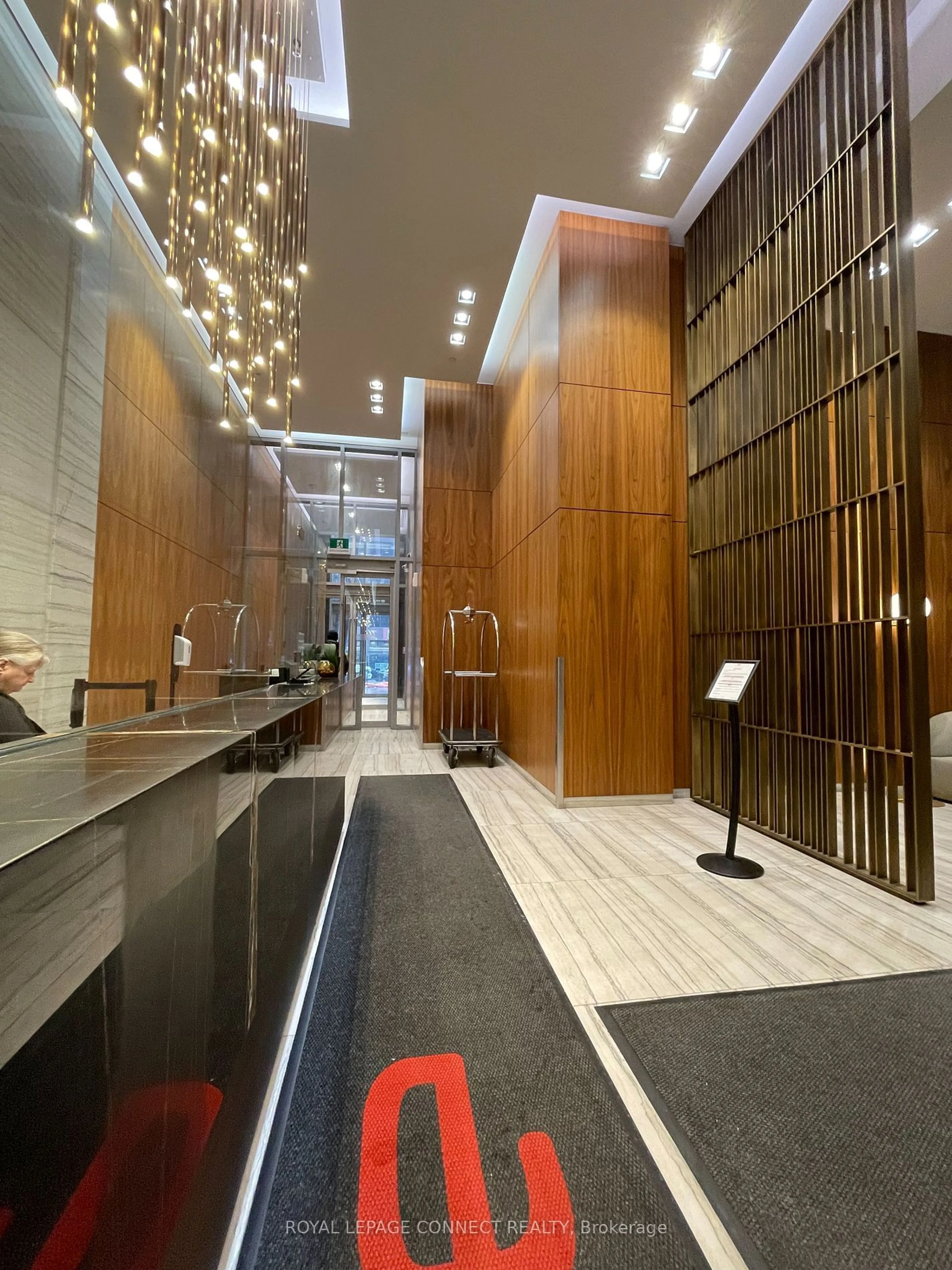 Lobby for 8 Eglinton Ave #4708, Toronto Ontario M4P 0C1