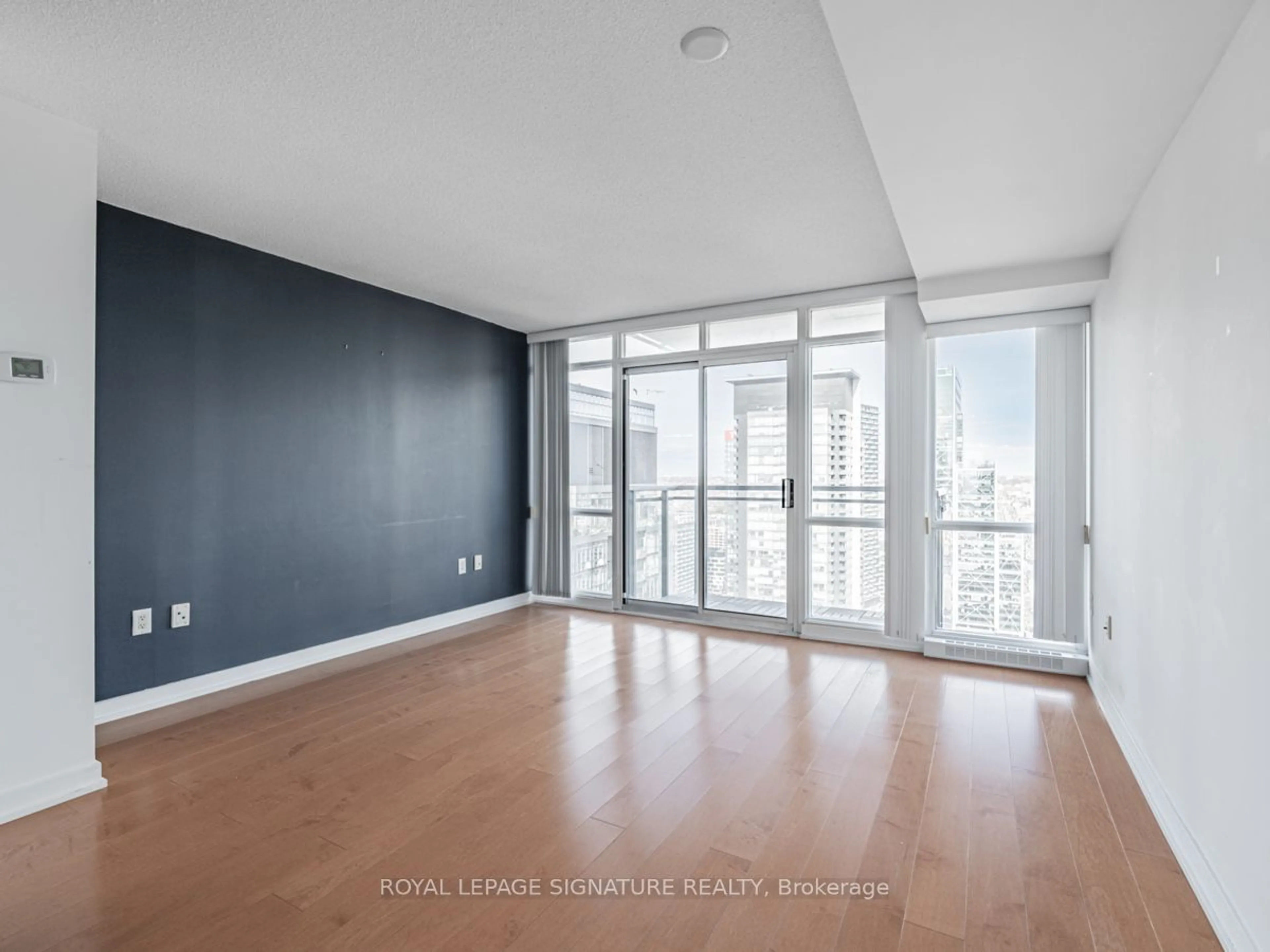 A pic of a room for 11 Brunel Crt #5005, Toronto Ontario M5V 3Y3