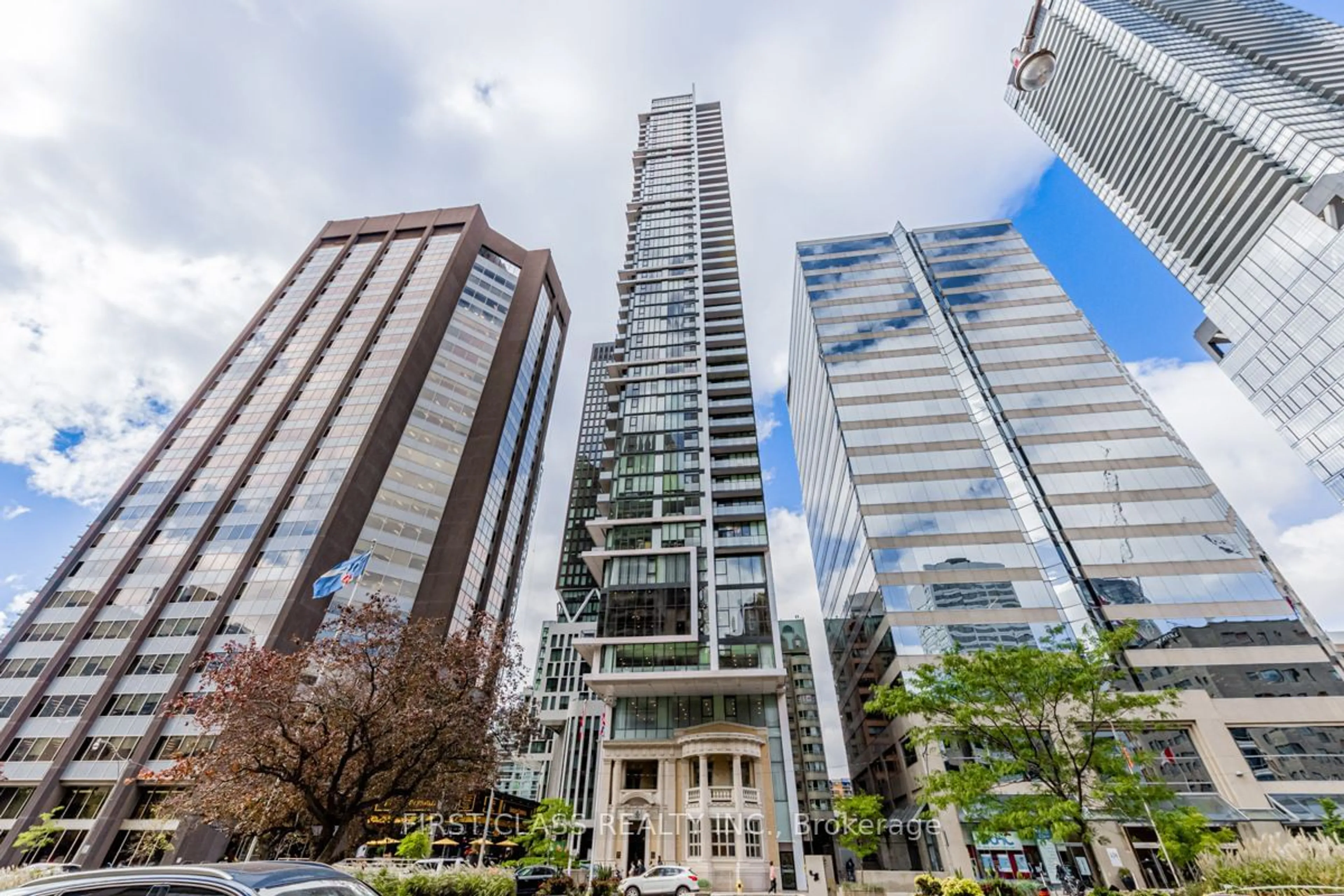 Unknown for 426 University Ave #1705, Toronto Ontario M5G 1S9