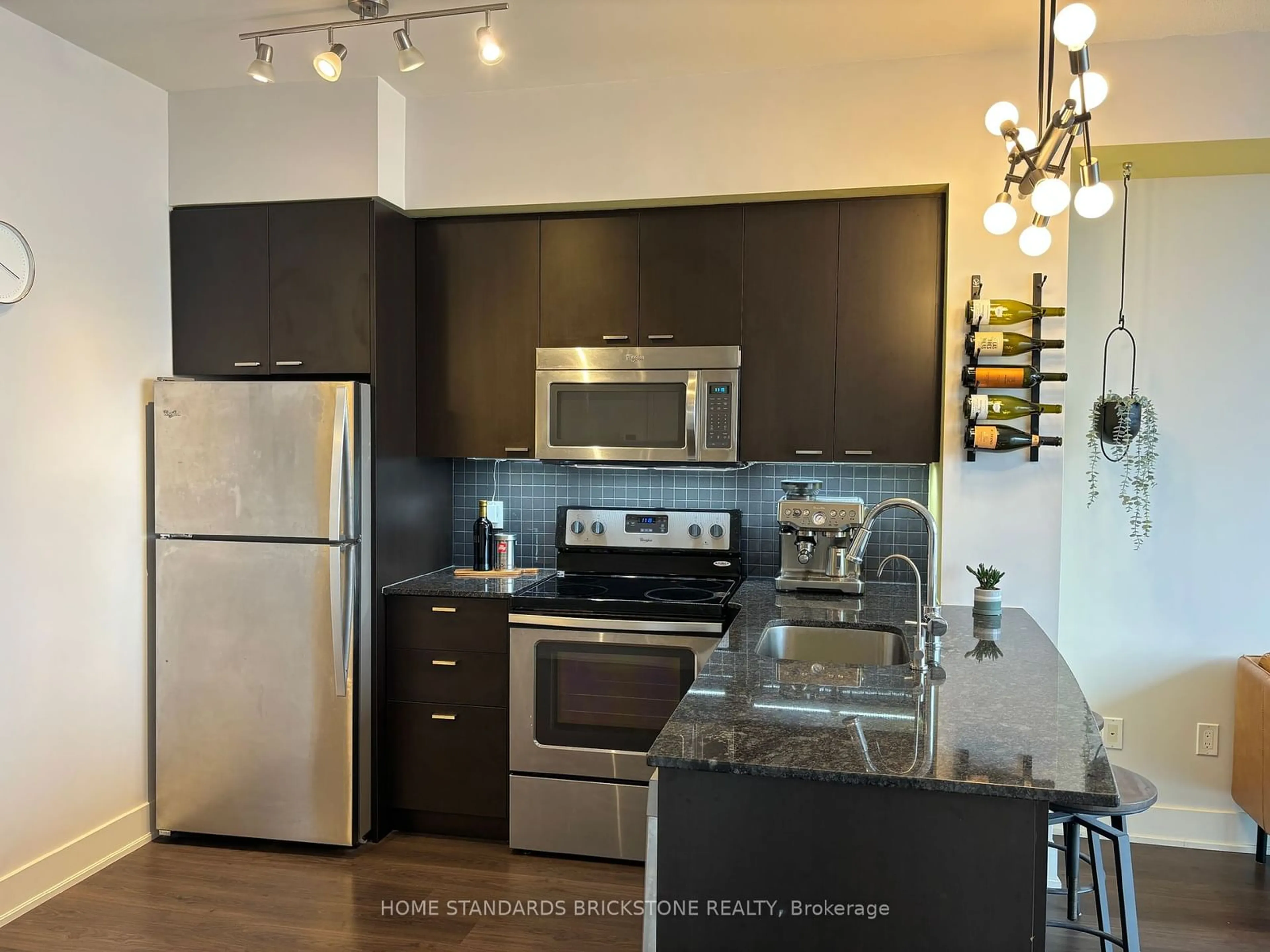 Standard kitchen, unknown for 88 Sheppard Ave #1908, Toronto Ontario M2N 0G9