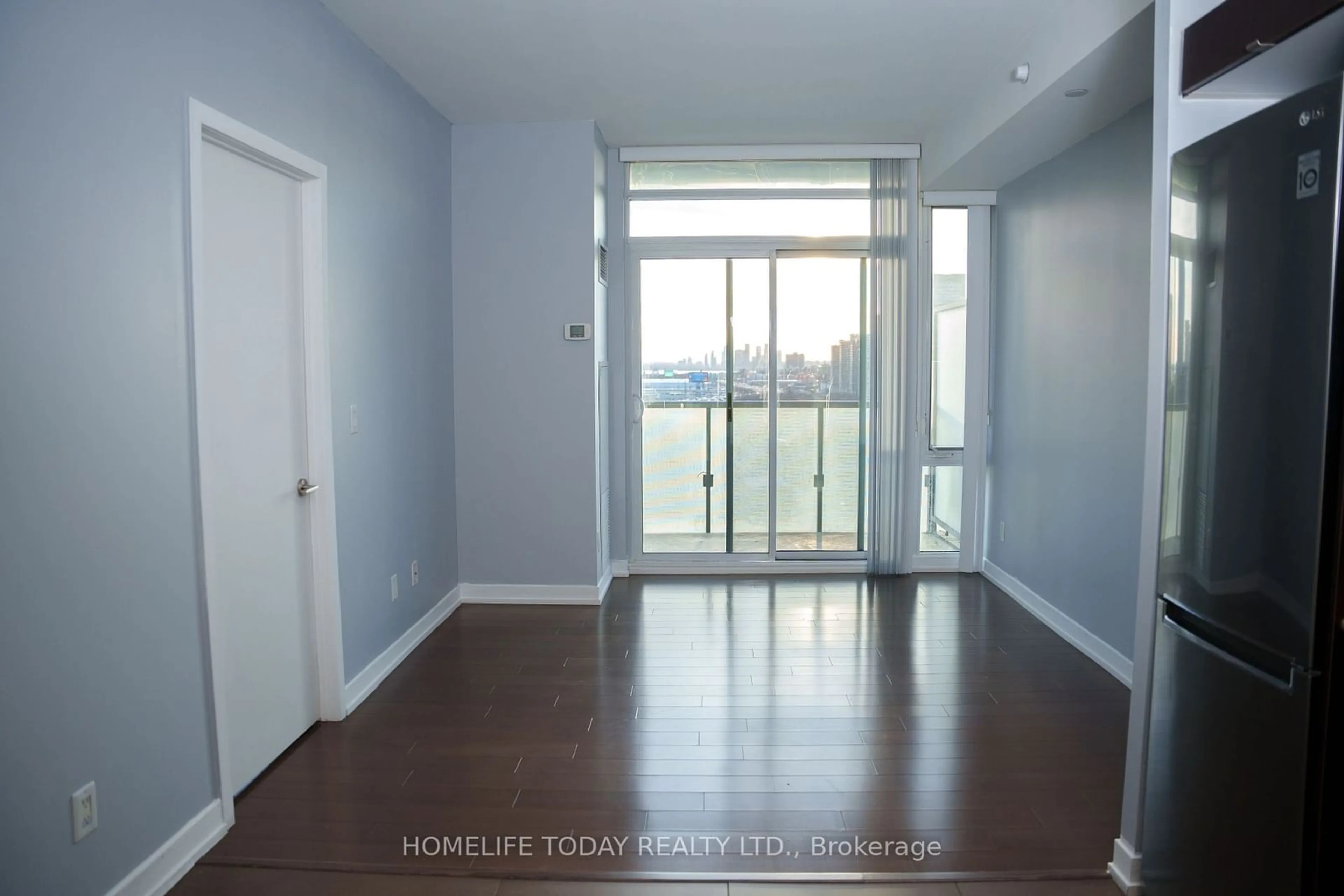 A pic of a room for 170 Fort York Blvd #1501, Toronto Ontario M5V 0E6