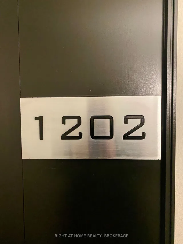 Additional image 19 of 231 Fort York Blvd Unit 1202