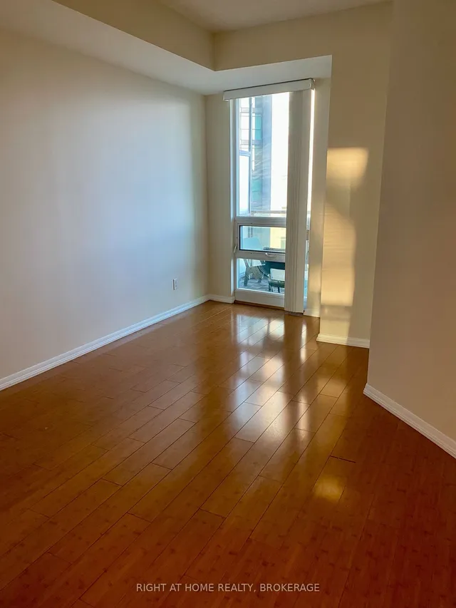 Additional image 9 of 231 Fort York Blvd Unit 1202