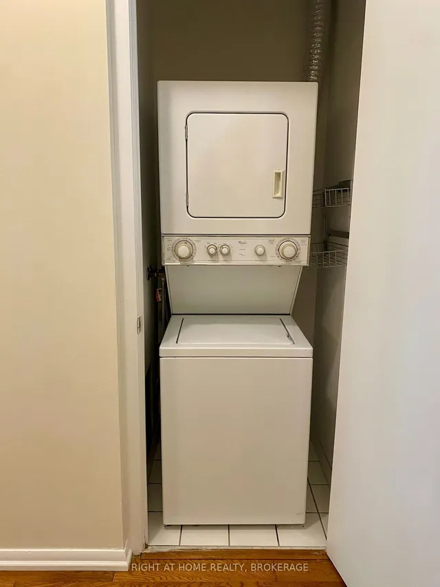 Additional image 7 of 231 Fort York Blvd Unit 1202