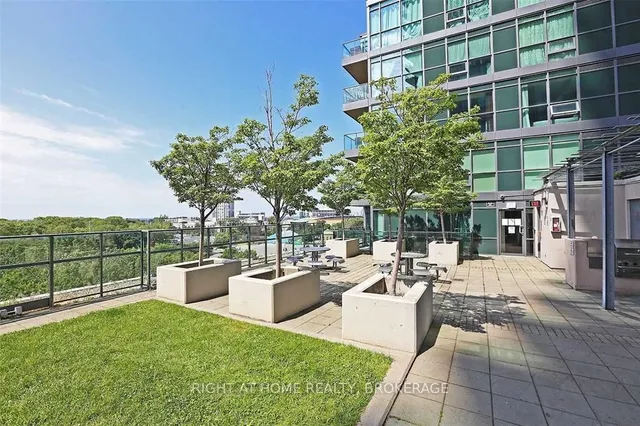 Additional image 30 of 231 Fort York Blvd Unit 1202