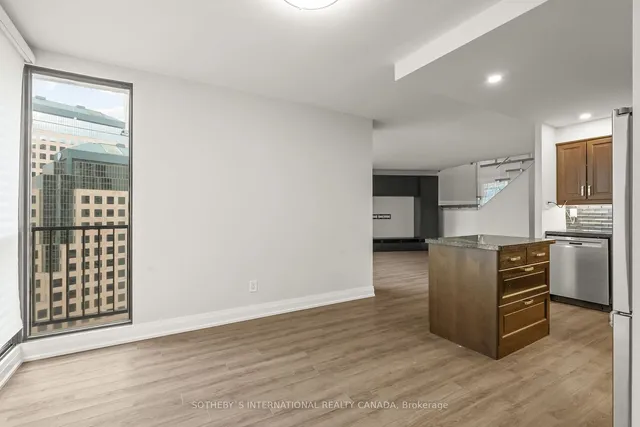 Additional property image - 33 Harbour Sq Unit 2208