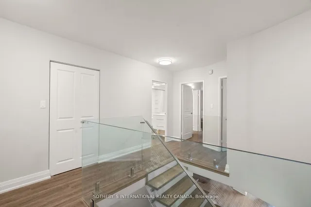 Additional property image - 33 Harbour Sq Unit 2208