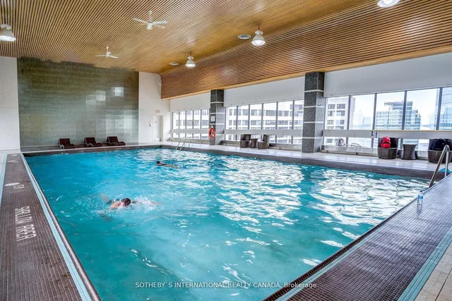 Additional property image - 33 Harbour Sq Unit 2208