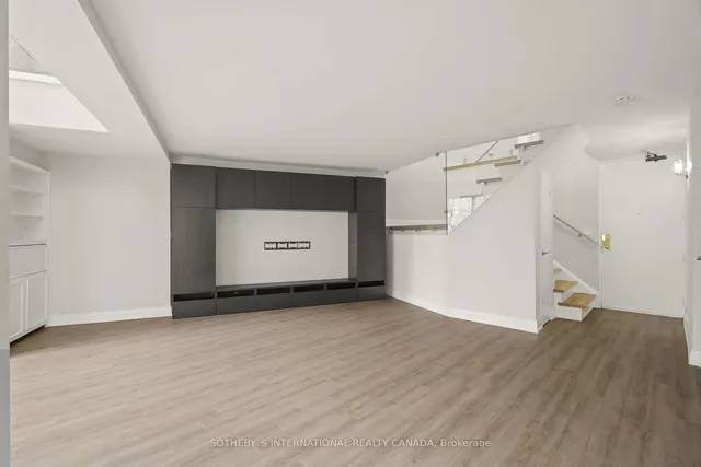 Additional property image - 33 Harbour Sq Unit 2208
