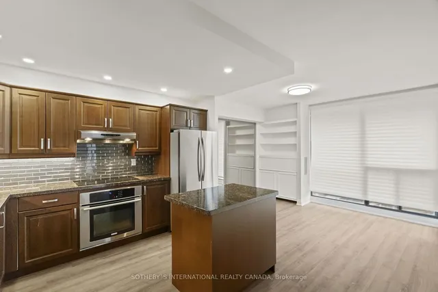 Additional property image - 33 Harbour Sq Unit 2208